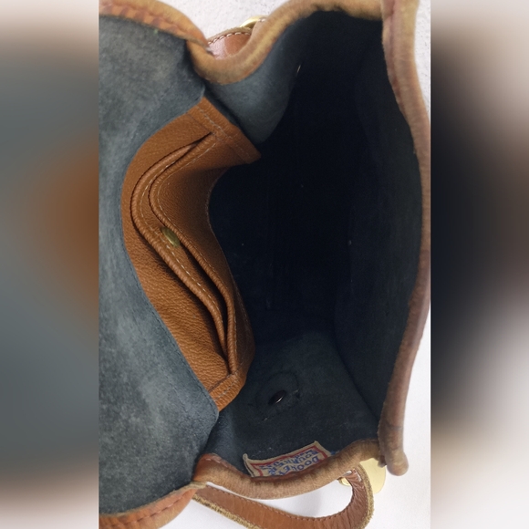 Dooney & Bourke Vintage All Weather Leather Essex Black Tan Crossbody Bag - Picture 11 of 14